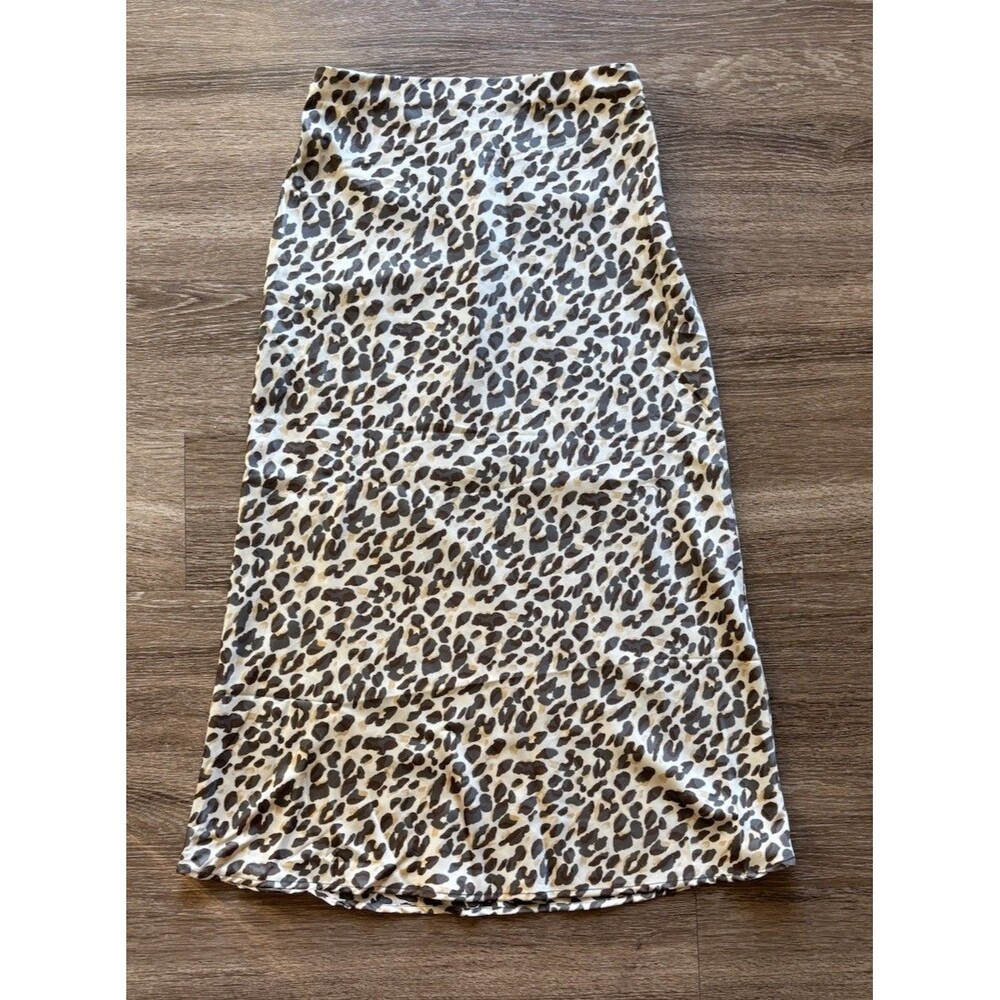 Forever 21 Skirt Women’s Small Silky Cheetah Leopard Animal Print Satin Midi